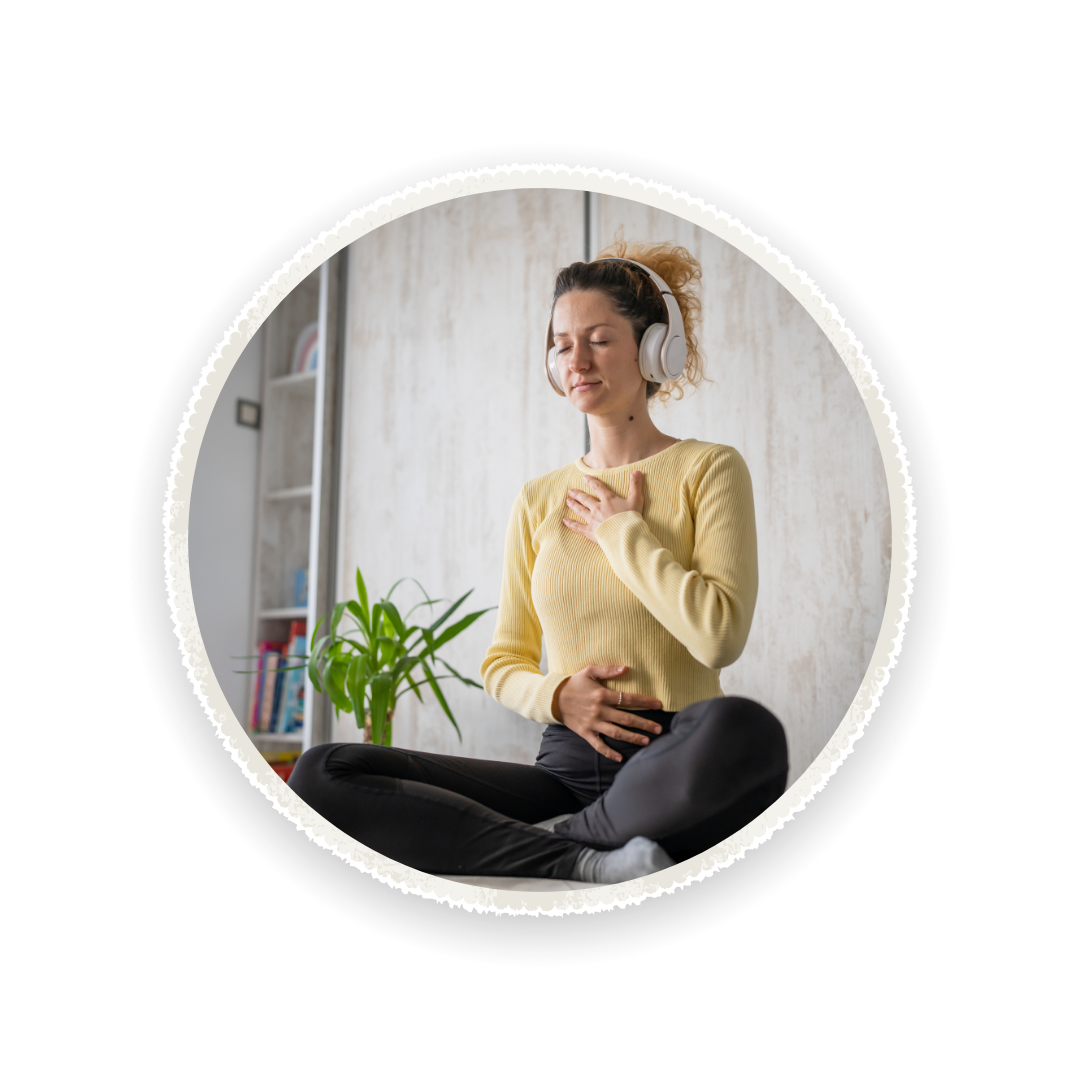 White Minimalist Round Photo Instagram Post